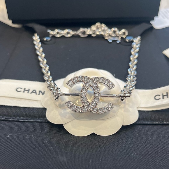 ❌SOLD❌ CHANEL 25C Silver & Crystal adjustable Choker Necklace - NEW with Tags - Picture 8 of 11